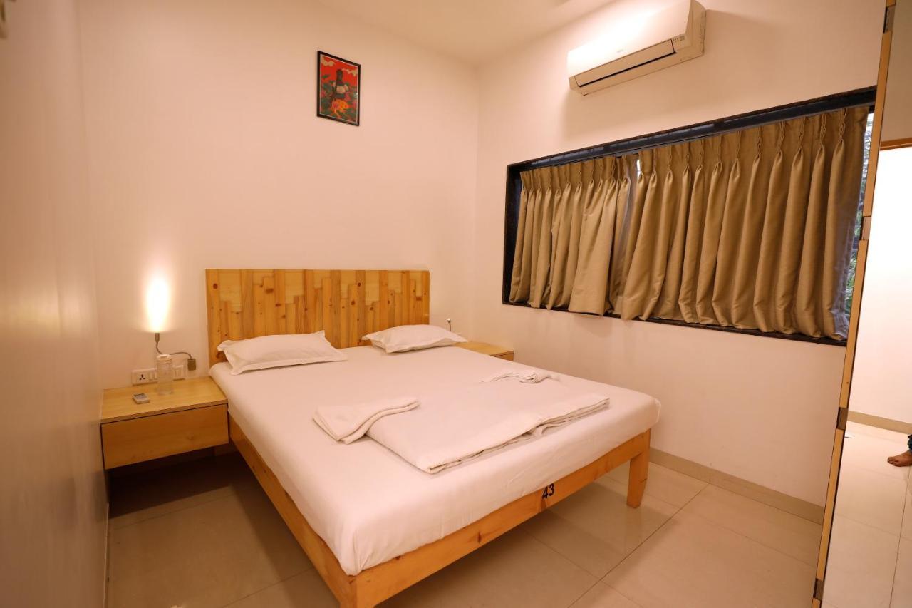 Deluxe Double Room with Shower